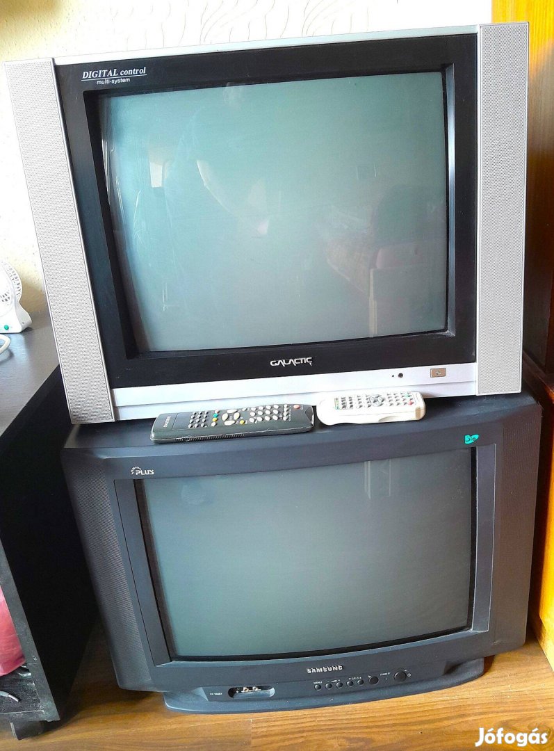 2 db szines tv gyári irányítókkal kitűnő állapotba eladó