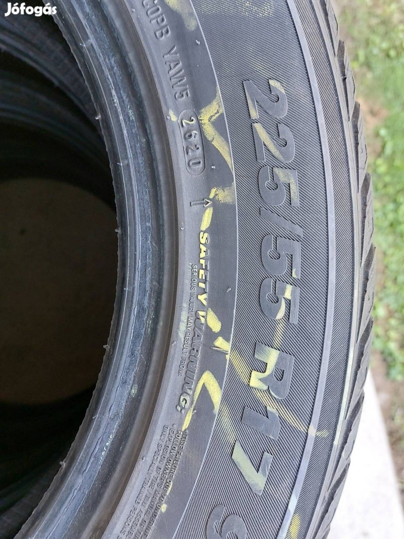 2 db téli 225/55 R17 gumi