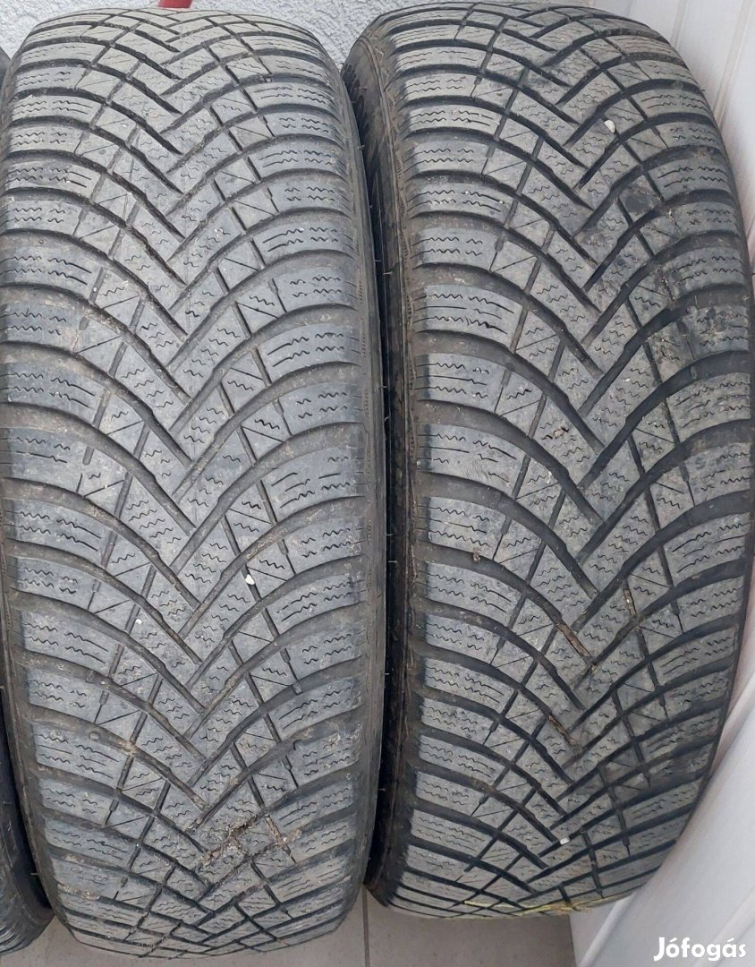 2 db téligumi 195/60/16