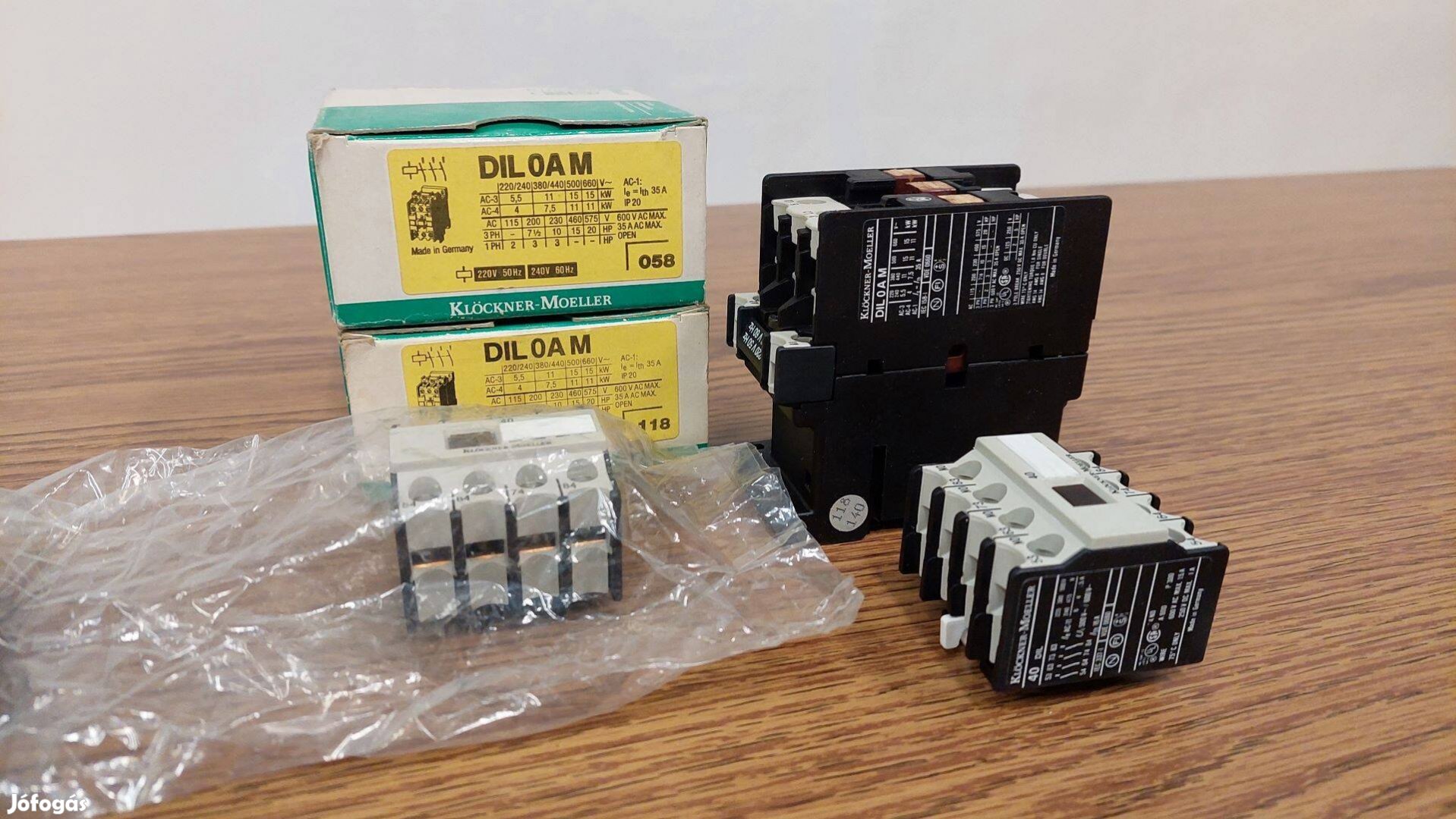 2 db új DIL 0AM 220V AC mágneskapcsoló plusz 2 db