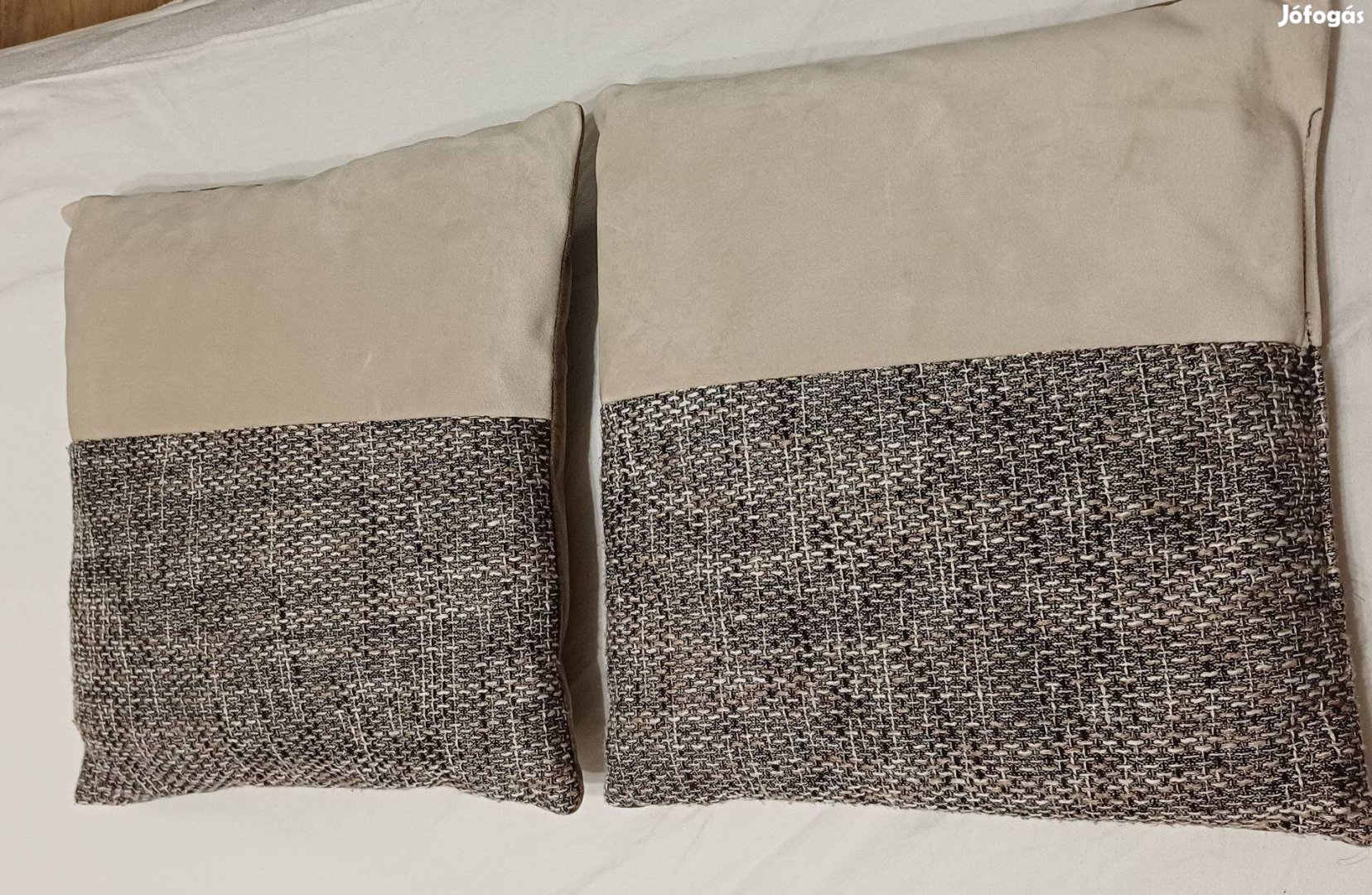 2 db új barnamintás díszpárna