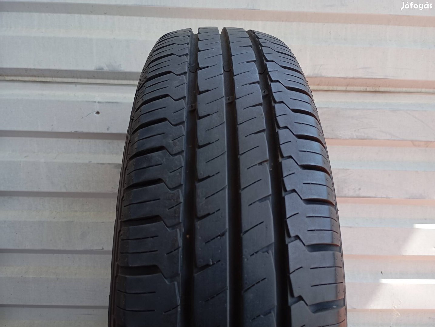 2 db újszerű Hankook Vantra LT 185/80 R14C 102/100R nyárigumi