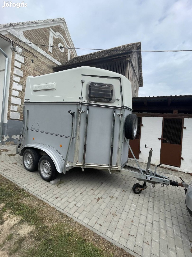 2 es lószállító eladó