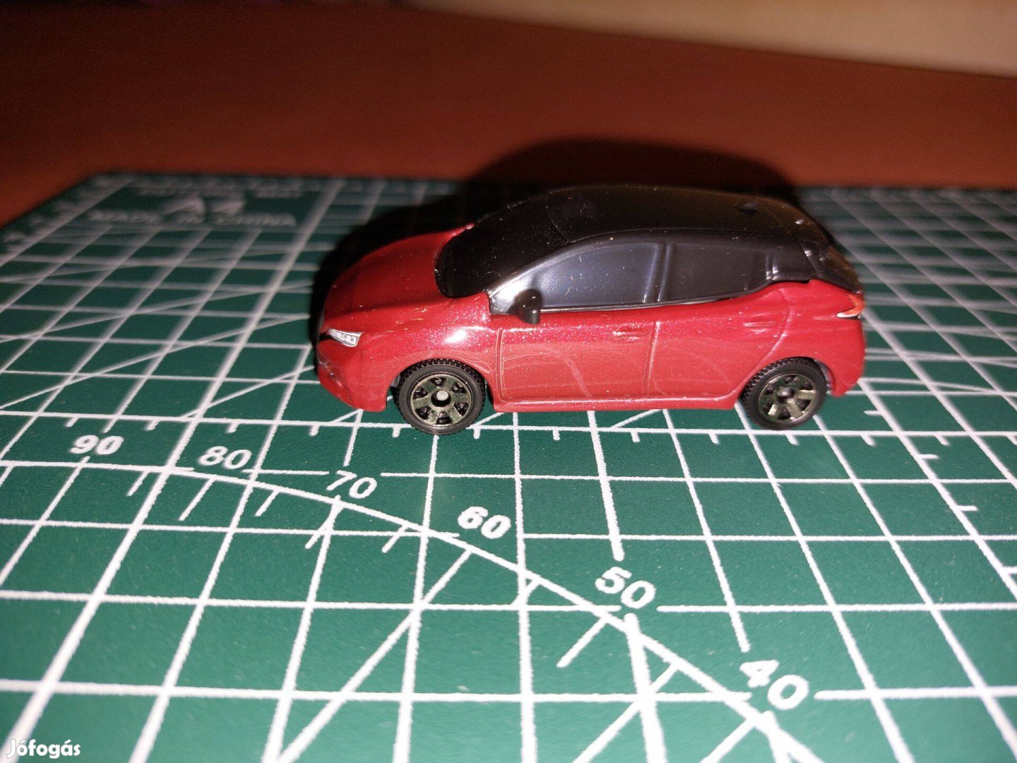 2 fajta Nissan Leaf Matchbox Match Box Hot Wheels e-autó kisautó