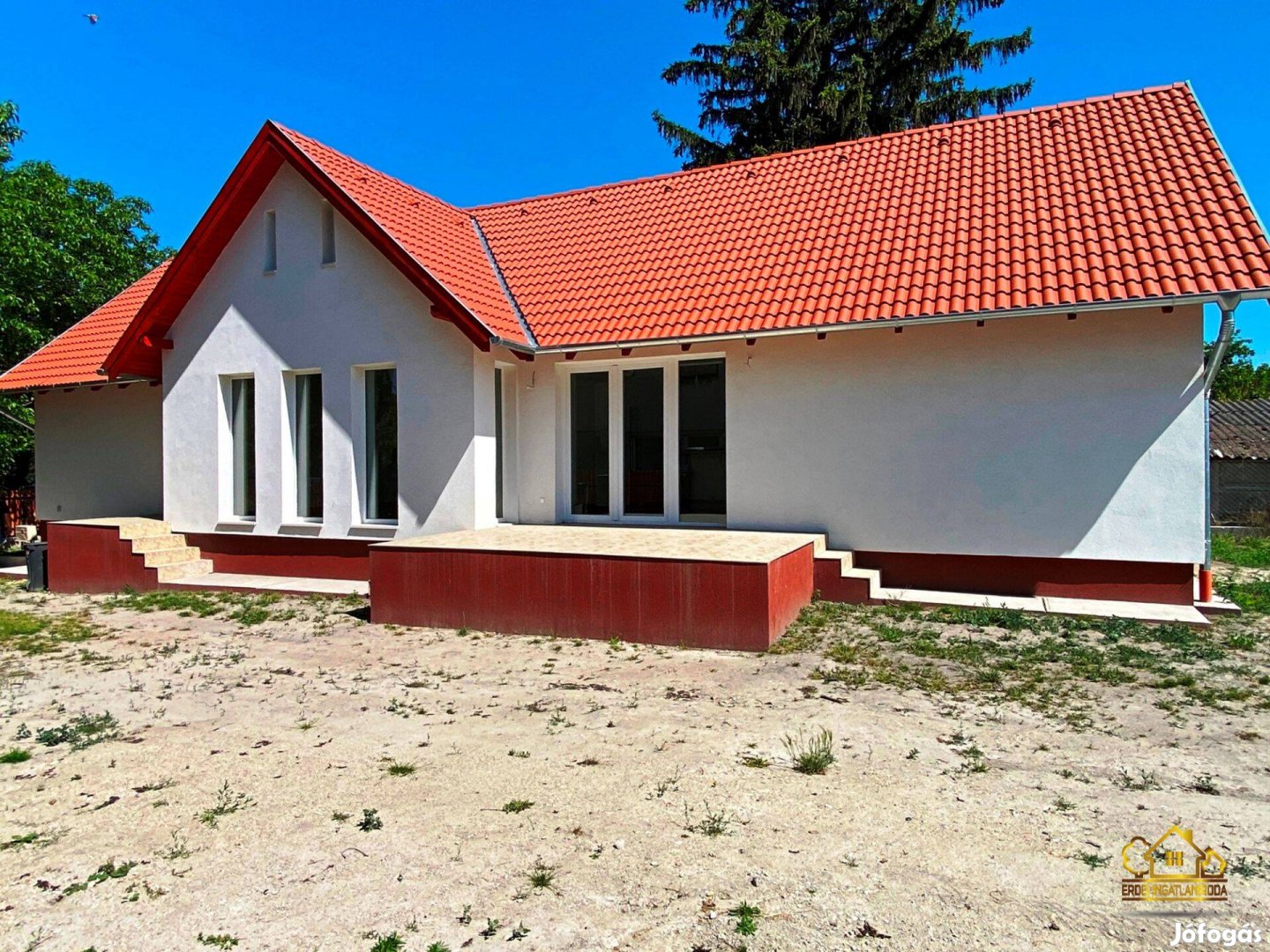 2 hónapon belül költözhető, Új Építésű, 4+1 szobás családi ház! (1044)