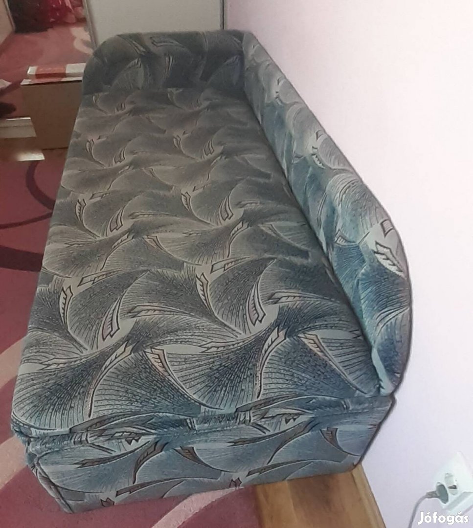 2 személyes ággyá alakítható kanapé