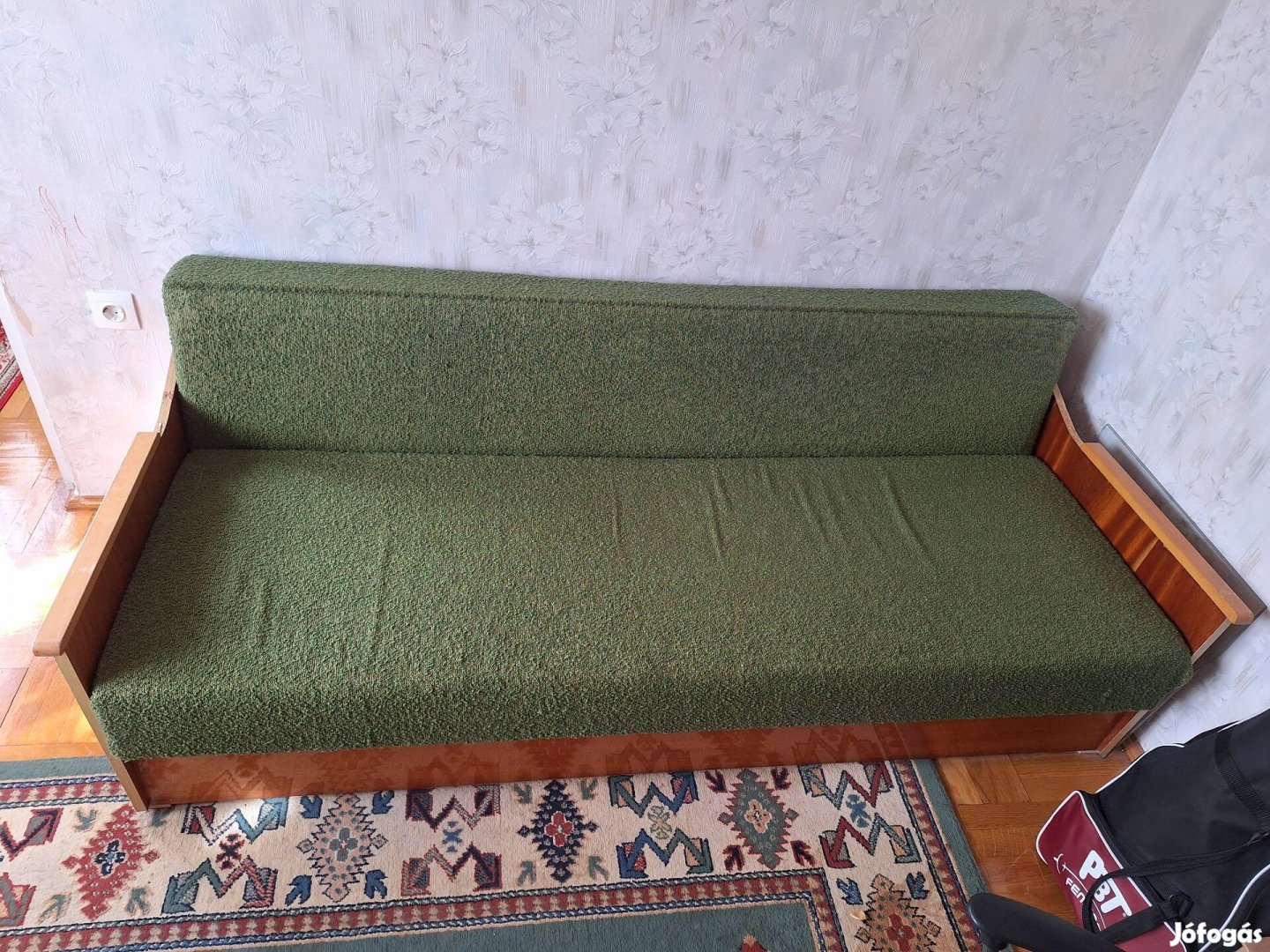 2 személyes ággyá alakitható kanapé