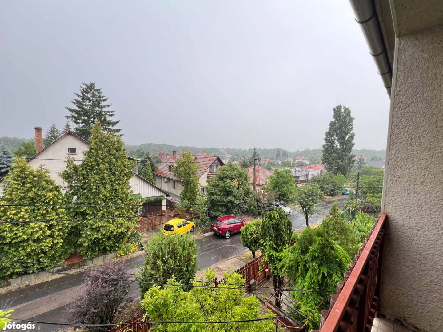 2 szintes,teraszos,erkélyes ház eladó !