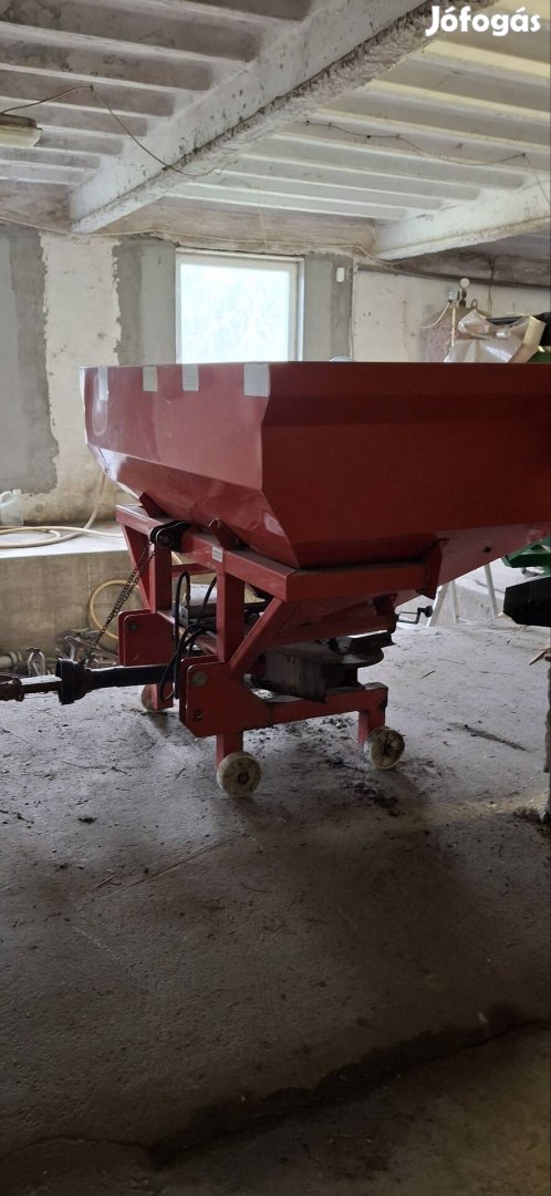 2 tárcsás Lengyel műtrágyaszóró