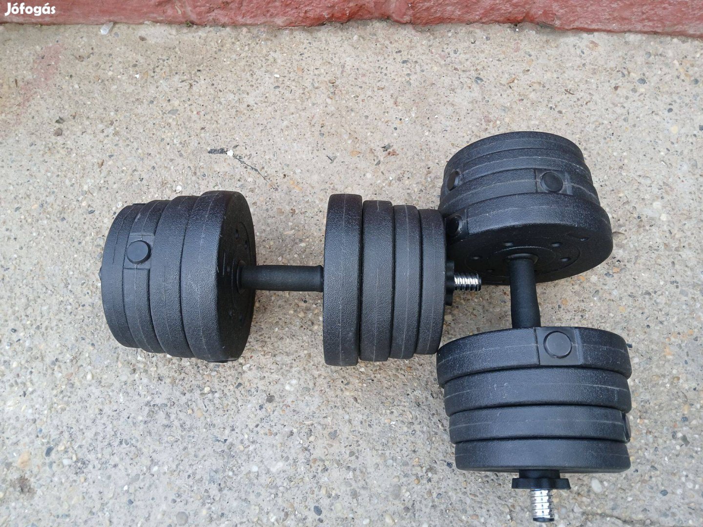 2 x 15 kg egykezes gyári kézisúlyzó pár állítható műanyag