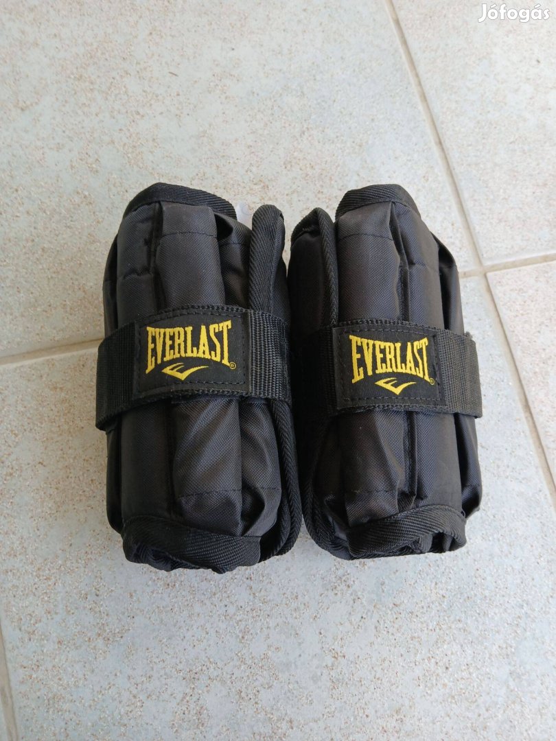 2 x 4,5 kg lábsúly Everlast szállítva bokasúly