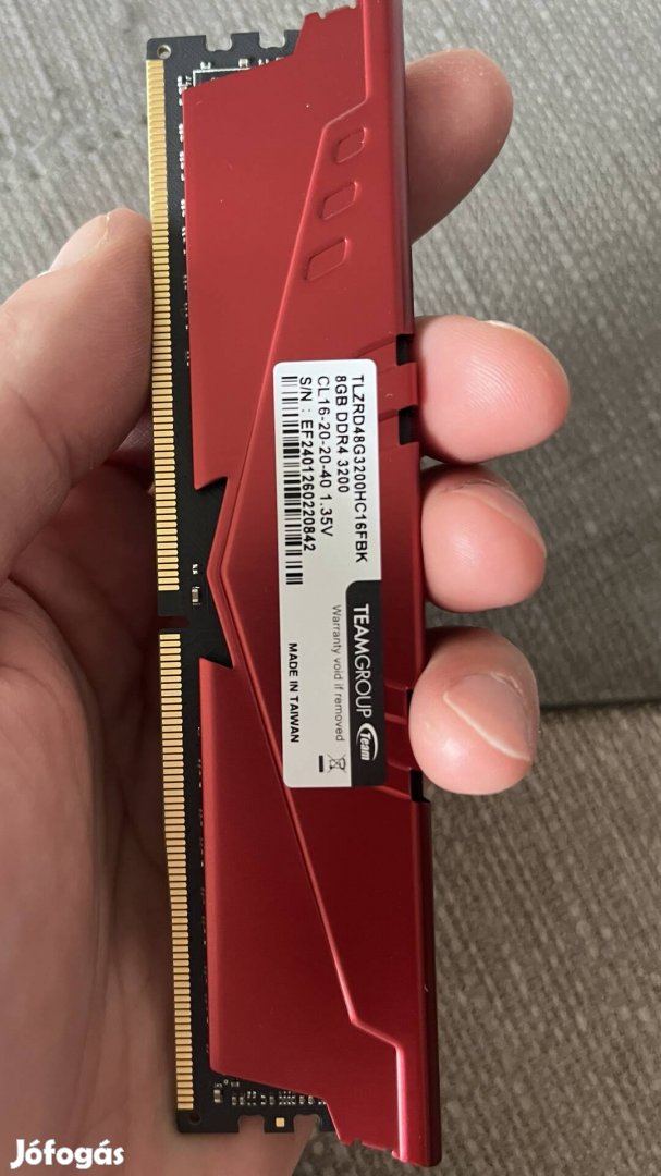 2 x 8 GB DDR4 3200 Mhz Teamgroup T-Force Vulcan Z