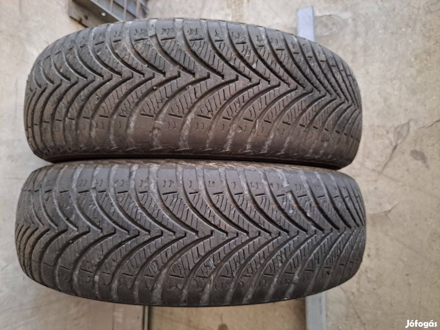 2db 155/65 R14 Kumho Solus 4Season Négyévszakos gumi eladó! (DOT2022