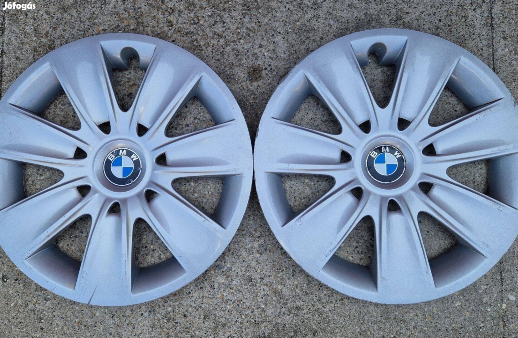 2db 16" BMW gyári dísztárcsa