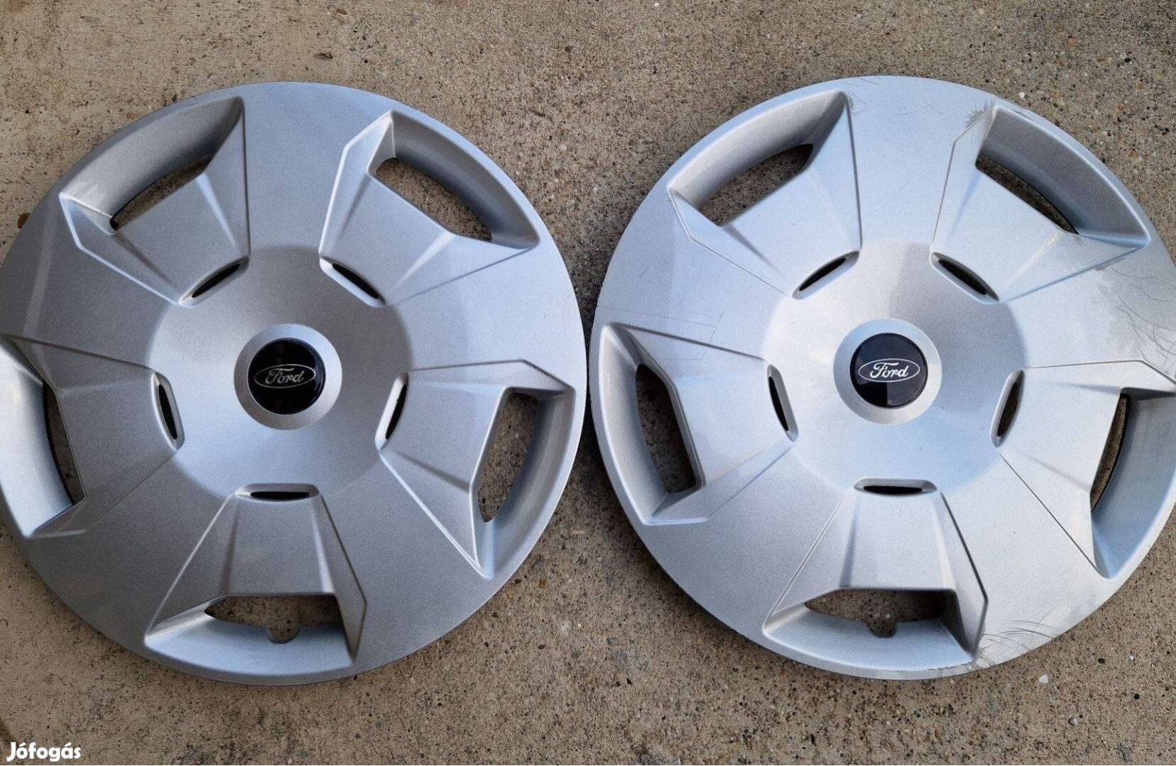2db 16" Ford gyári dísztárcsa