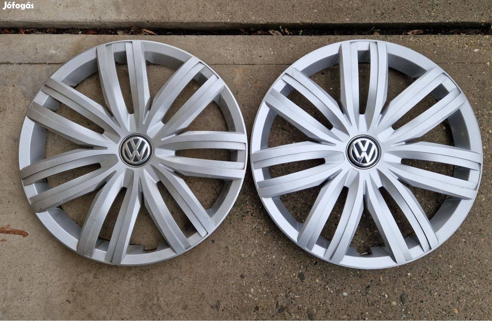 2db 16" VW Volkswagen gyári dísztárcsa