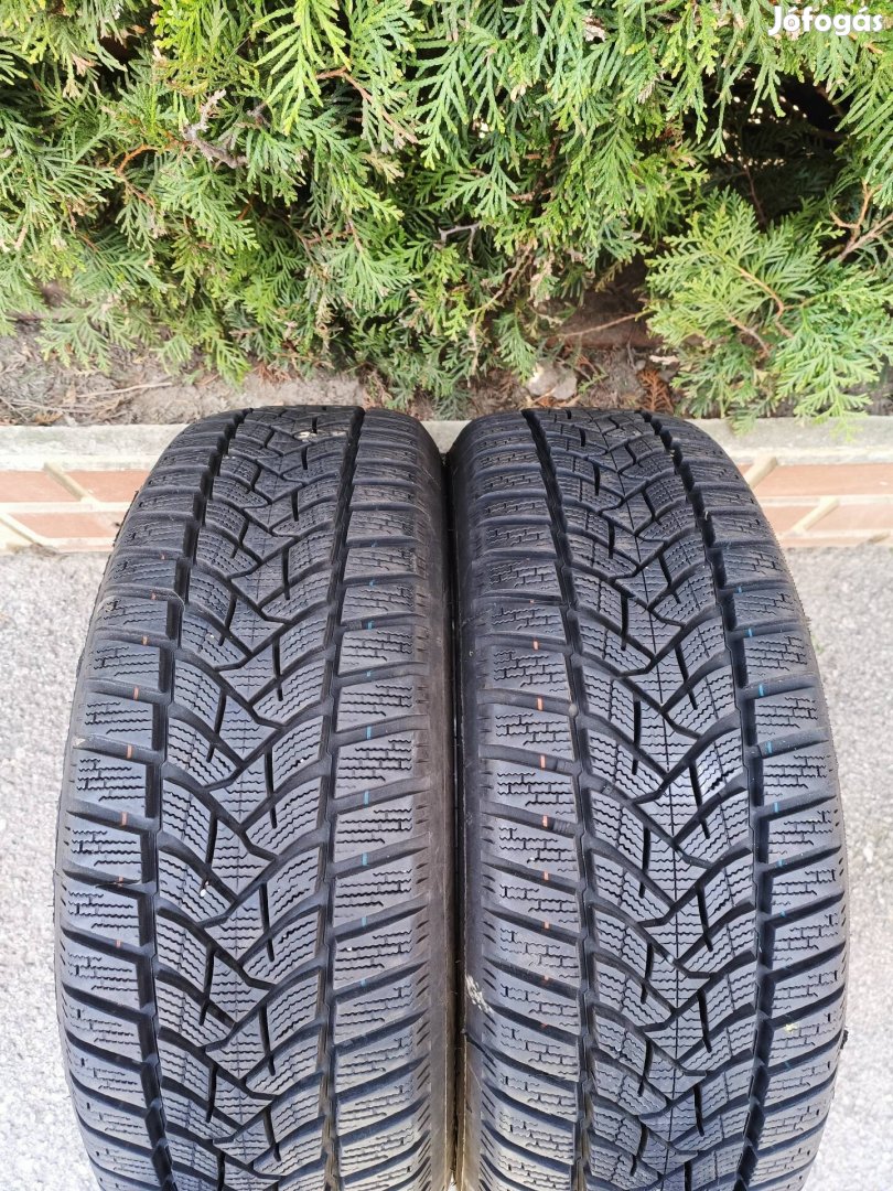 2db 16 / 16" Dunlop 205/60 R16 téli gumi