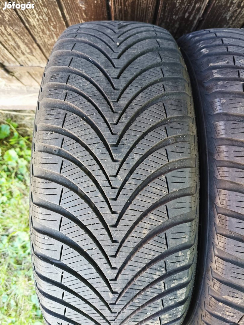2db 16 / 16" Kumho 205/60 R16 négyévszakos gumi