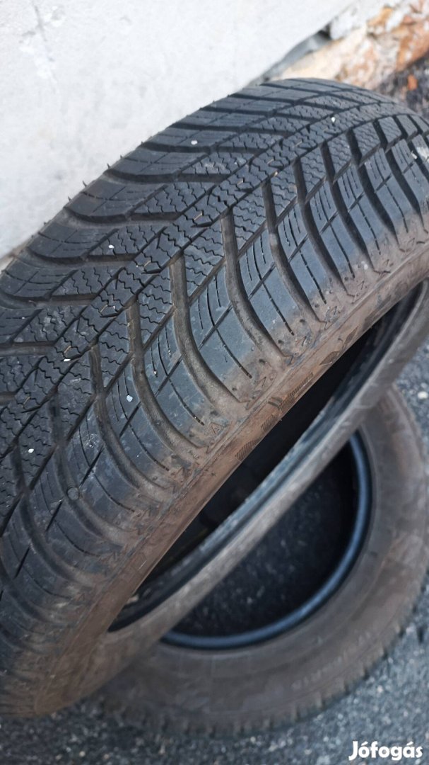 2db 175/65 R15 84T használt Nexen Nblue 4season négyévszakos gumi