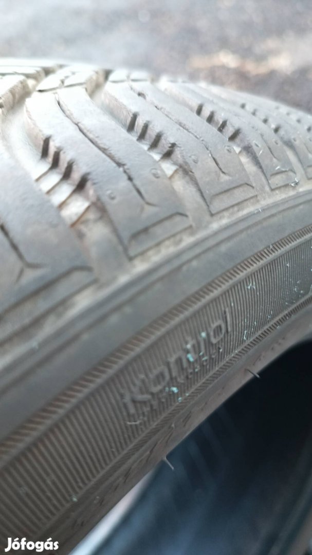 2db 195/50 R16 88V* használt Hankook Kinergy 4S négyévszakos gumi.