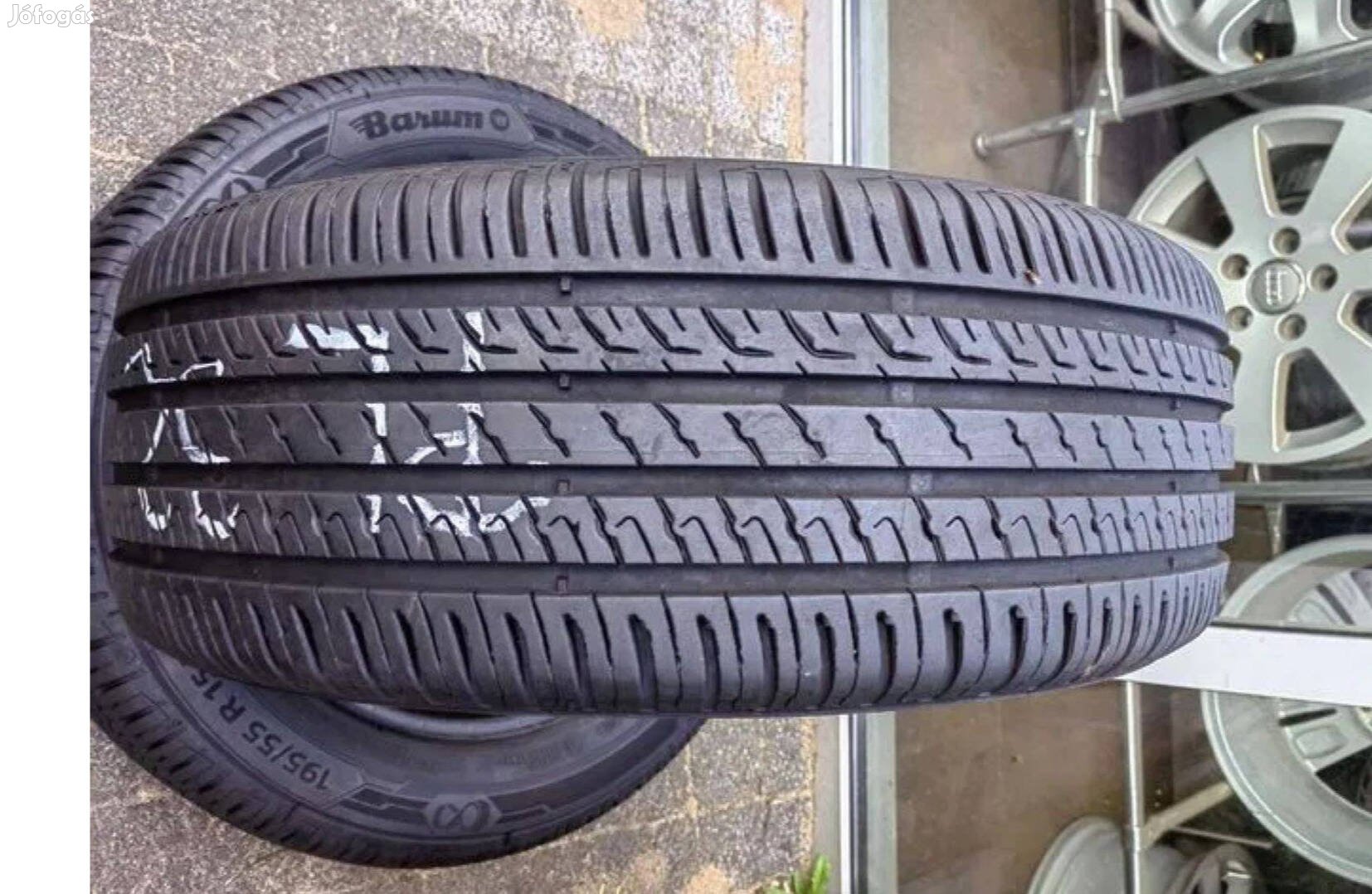 2db 195/55 R15 Barum Bravuris 5 nyári gumi