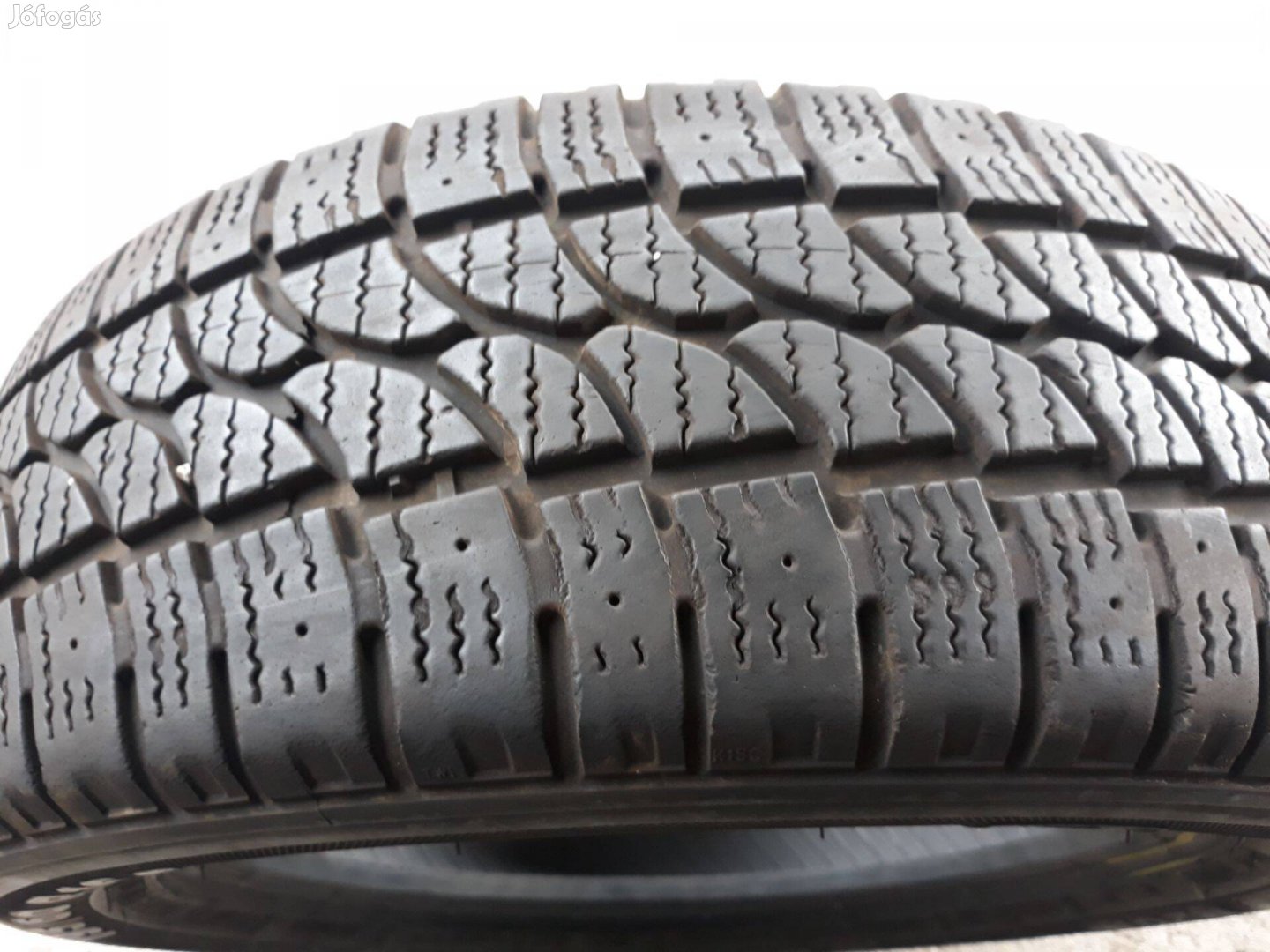 2db 195/60 R16c Sebring Van Winter használt Téli teherautó gumi eladó