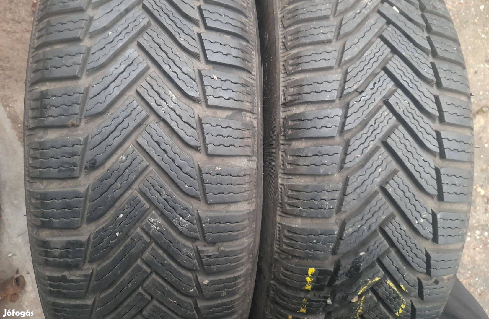 2db 195 65 15 téli gumi Michelin