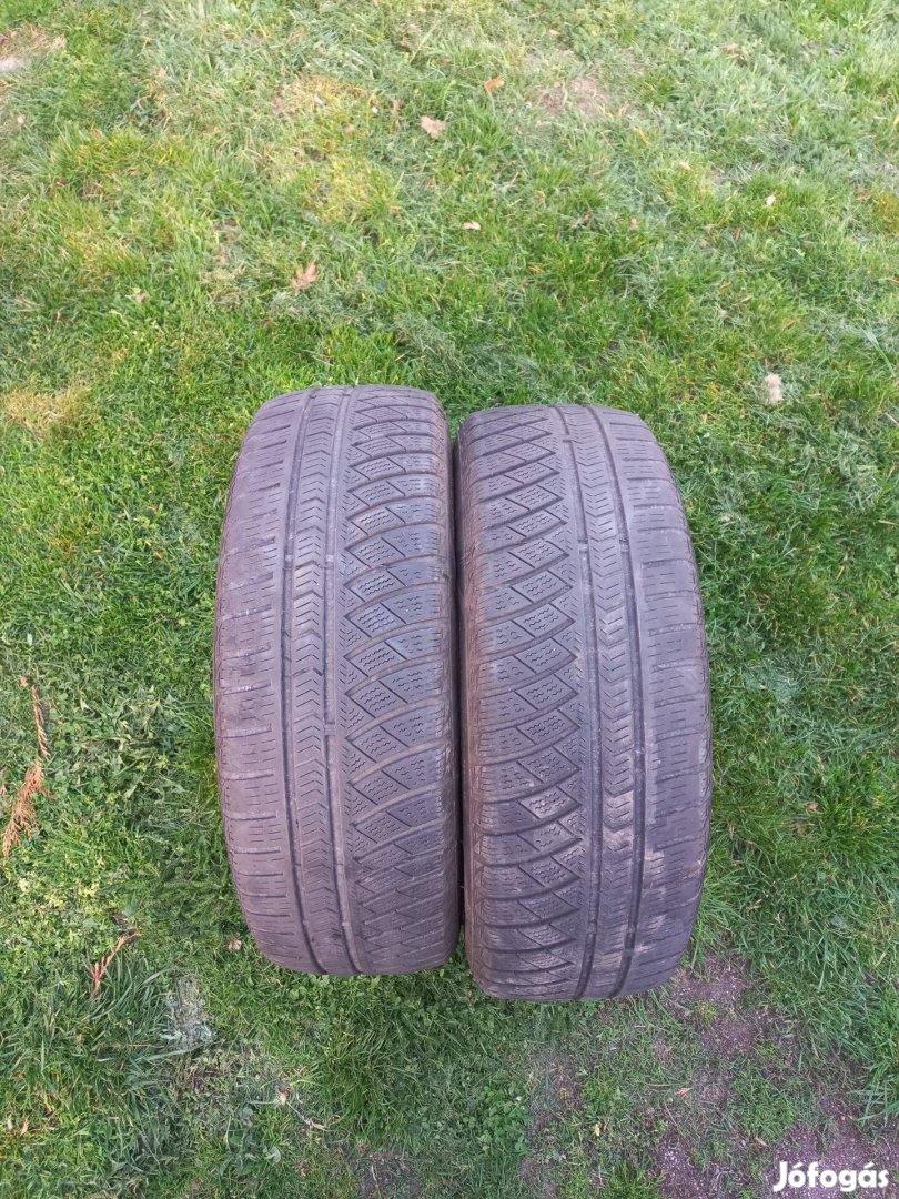 2db 195/65 R15 4 évszakos gumi
