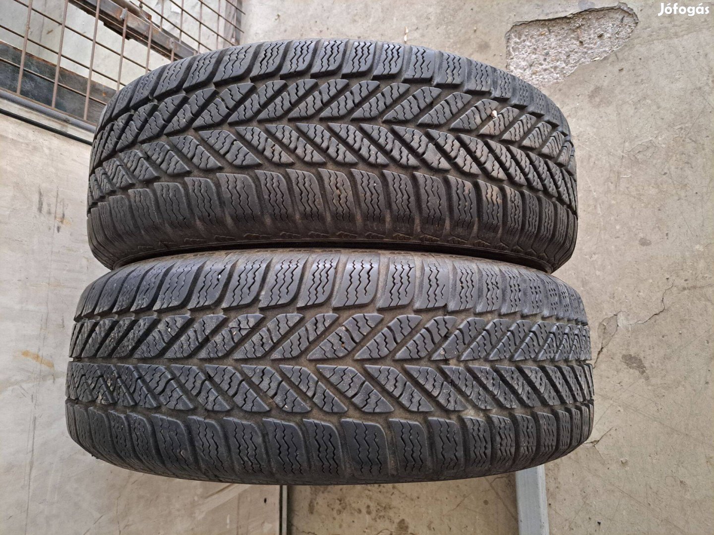 2db 195/65 R15 Debica Frigo 2 téli gumi eladó! ára! 5000Ft/db 5-6mm