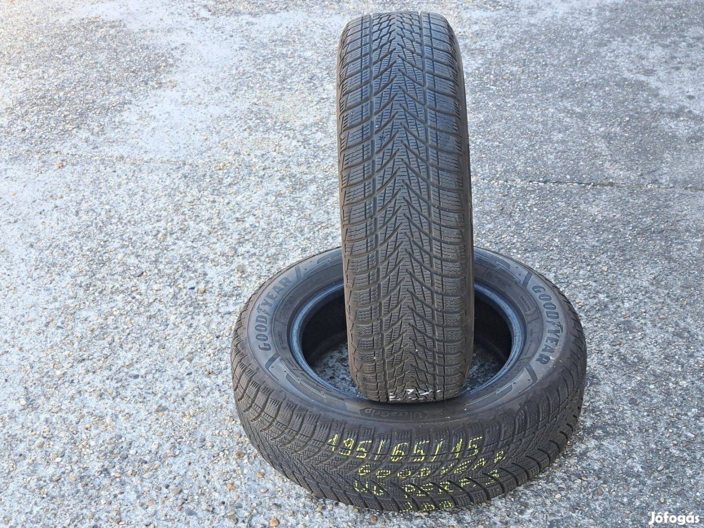 2db 195/65 R15 Goodyear téli gumi 195/65R15 DOT 2024-es!