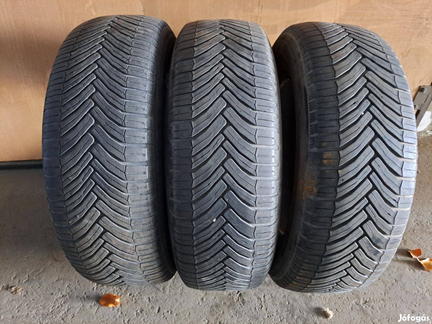 2db+1db külön is elvihető 195/65 R15 Michelin Crossclimate Négyévsz