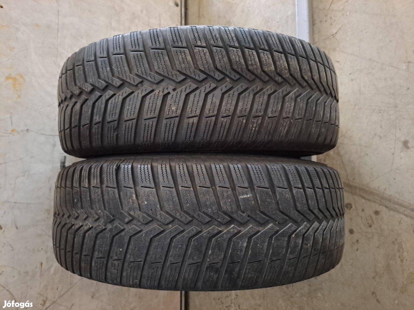 2db 205/60 R16 Vredestein snowtrac 3 téli gumi eladó!!! ára! 5000Ft/db