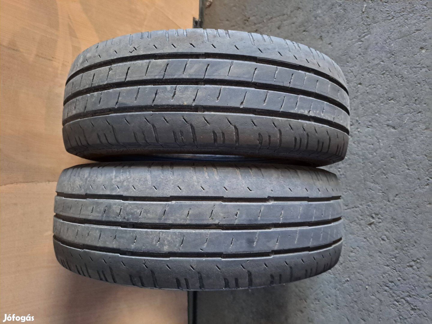2db 205/65 R16C Continental Contivancontact 200 nyári teherautó gumi