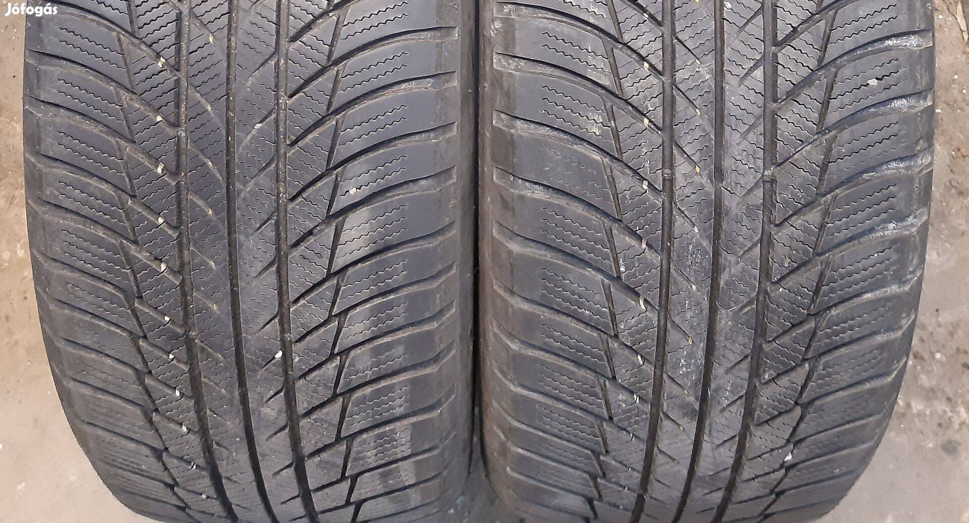 2db 215/55R17 94V Bridgestone LM001 téligumi