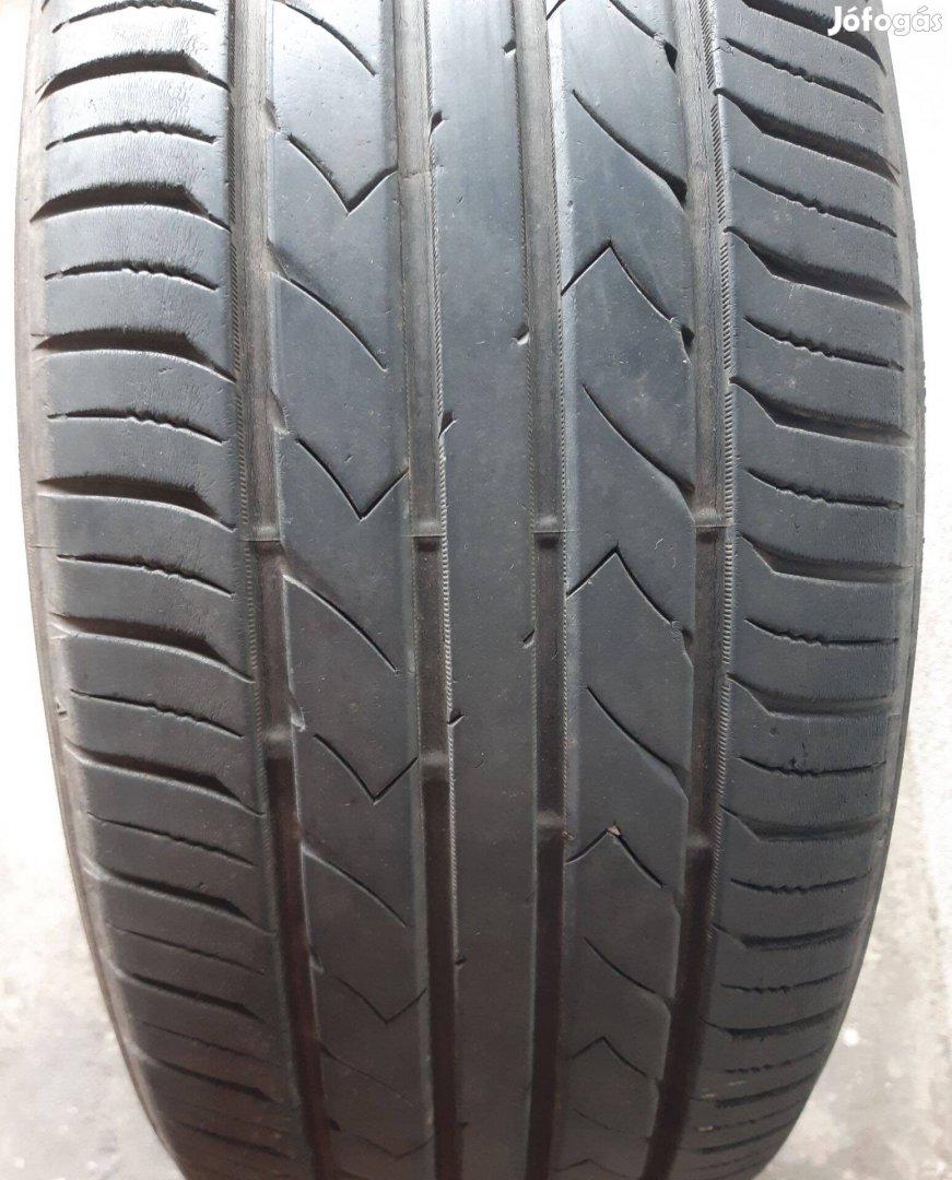 2db 215/55R17 94V Toyo nyárigumi