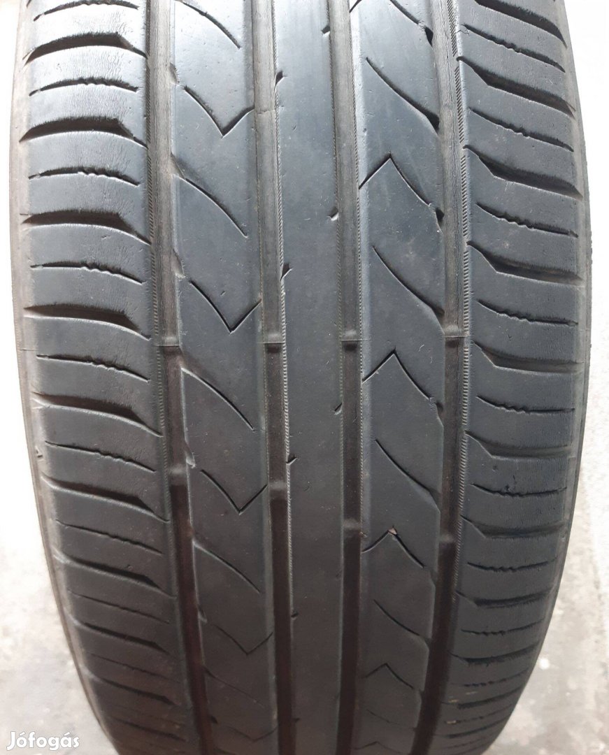 2db 215/55R17 94V Toyo nyárigumi