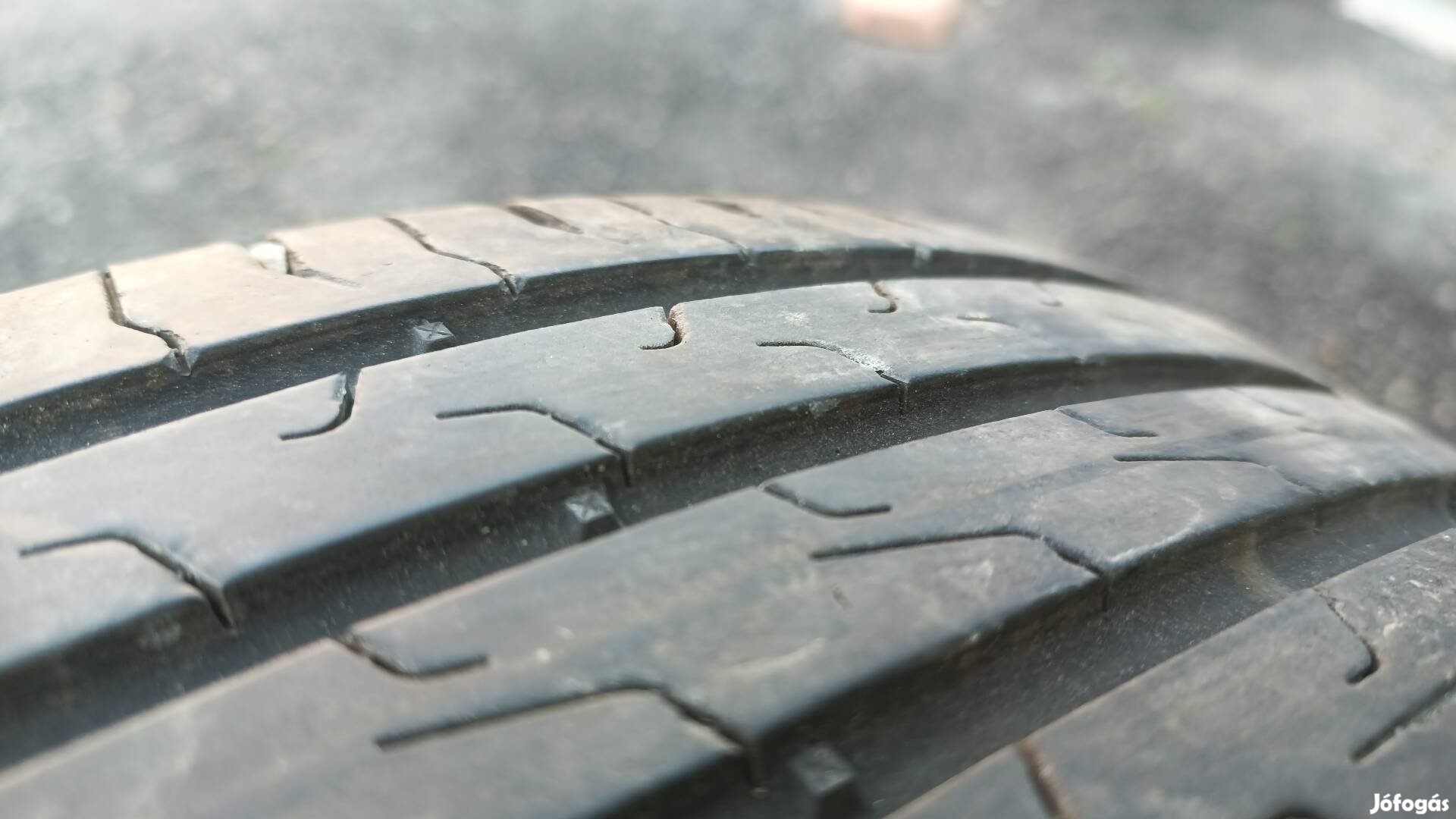2db 215/60 R16 95H használt Contiecocontact6 nyári gumi.