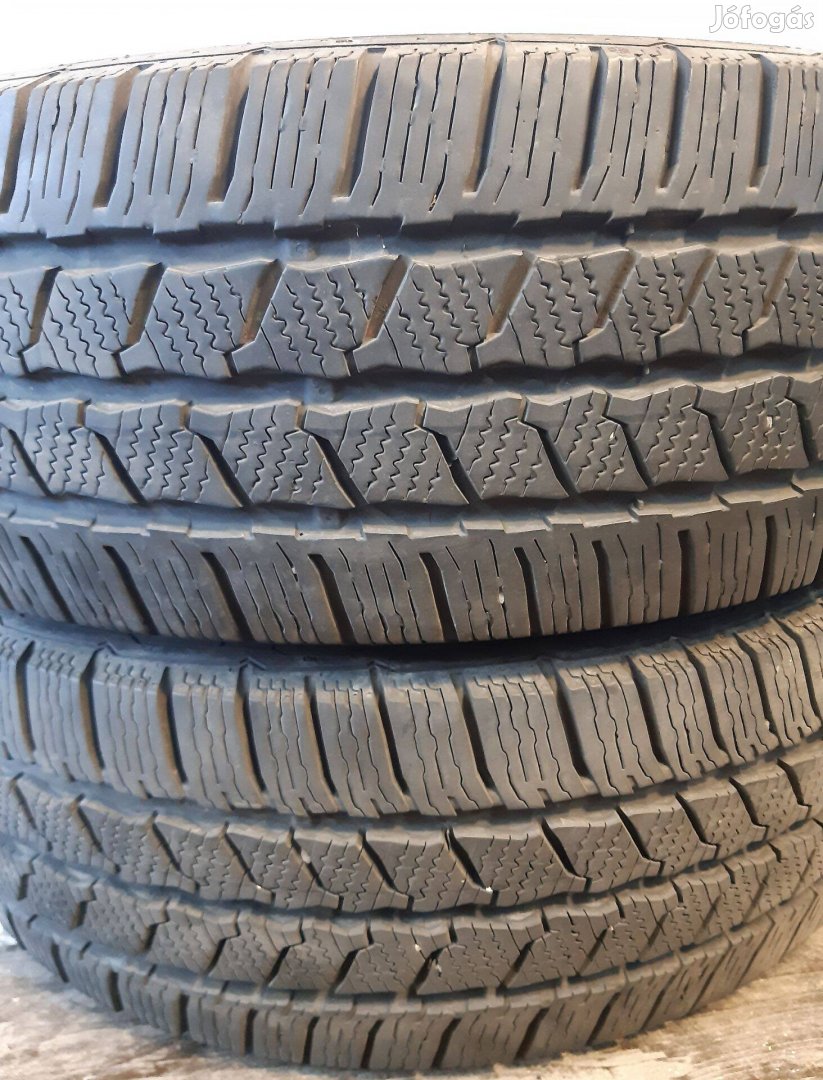 2db 215/65R16 C 109/107R Continental Vancontactwinter Téligumi