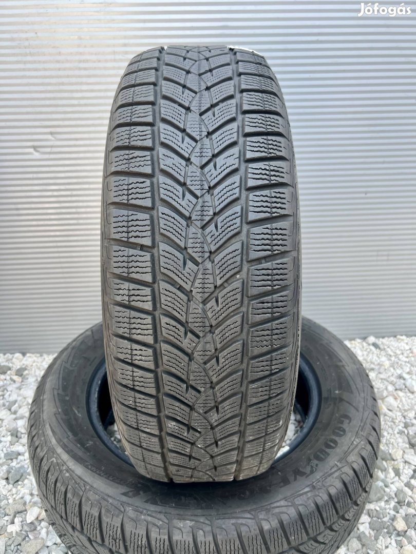 2db 215/65 R17 215/65R17 215/65/17 215/65x17 téli gumi