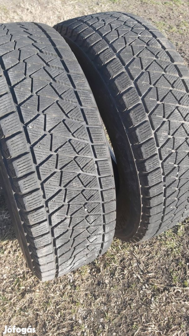 2db 215/70/16 téligumi 
