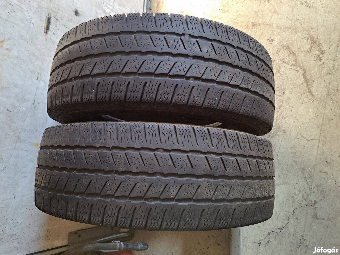 2db 215/70 R15C Continental Vancontact Winter Téli teherautó gumi