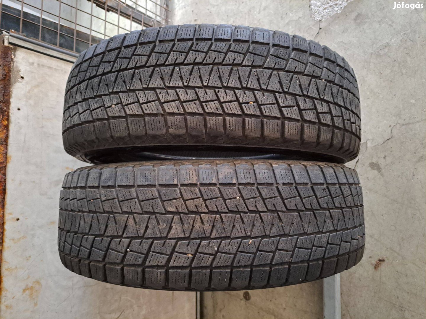 2db 215/70 R16 Bridgestone Blizzak DM-V1 Téli gumi eladó!!!