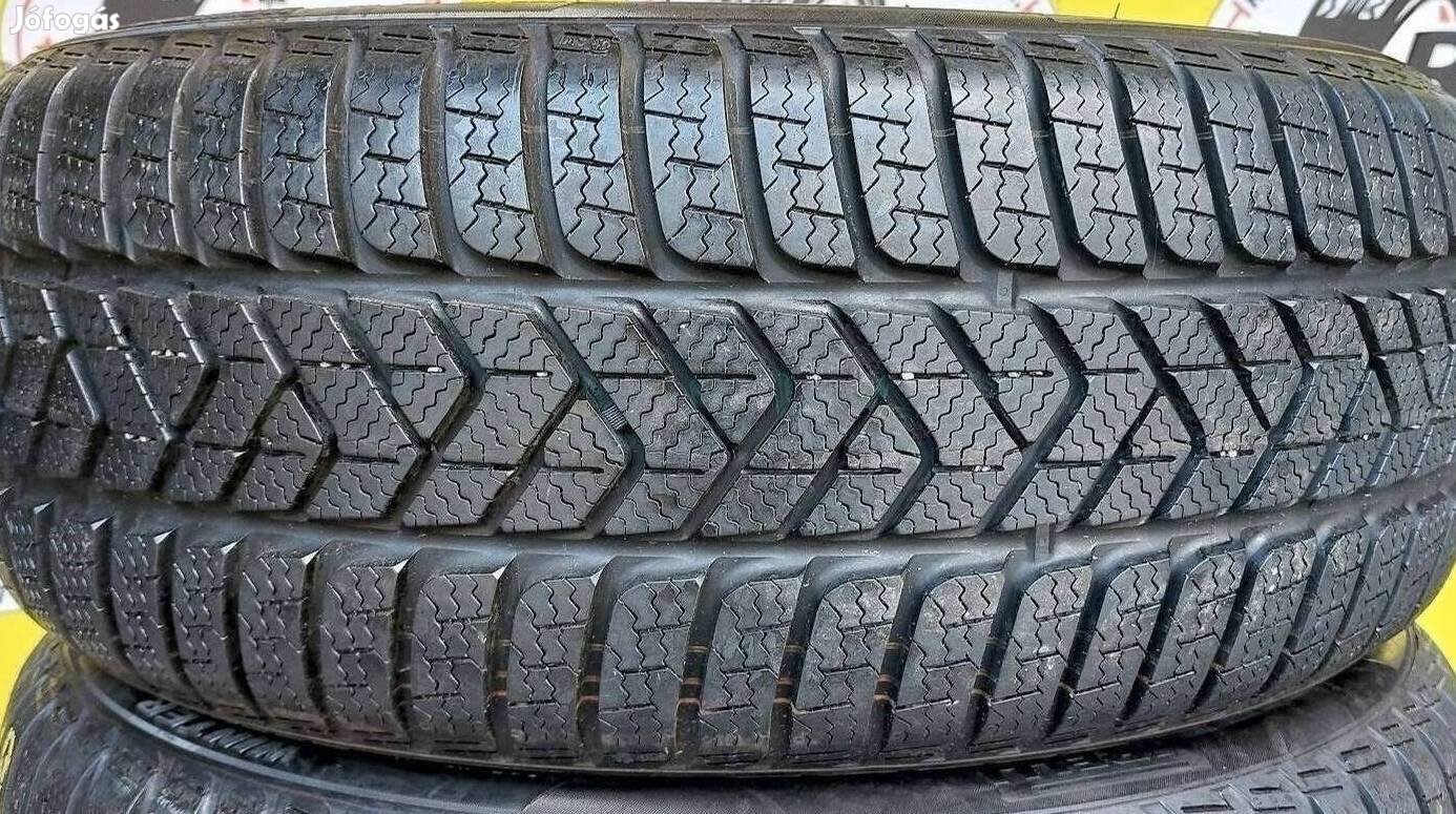 2db 225/40 r19 Pirelli téli 2016 6.5- 7mm, 20000ft/db