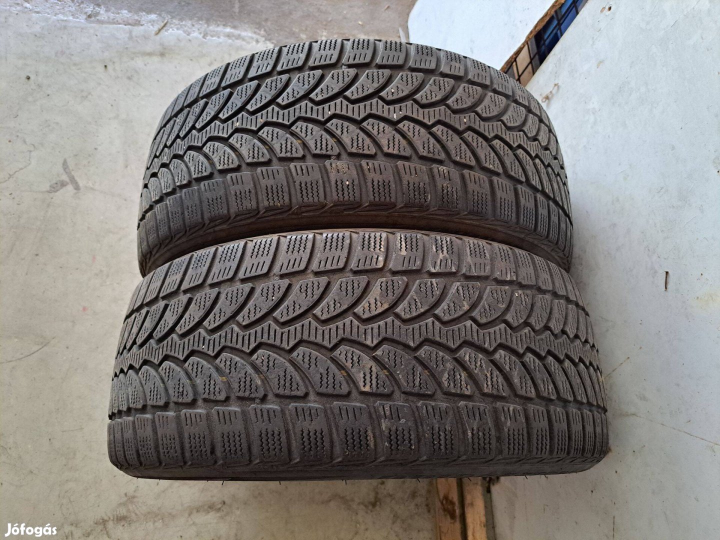 2db 225/45 R17 Bridgestone Blizzak LM32 (Peremvédős) téli gumi eladó!!