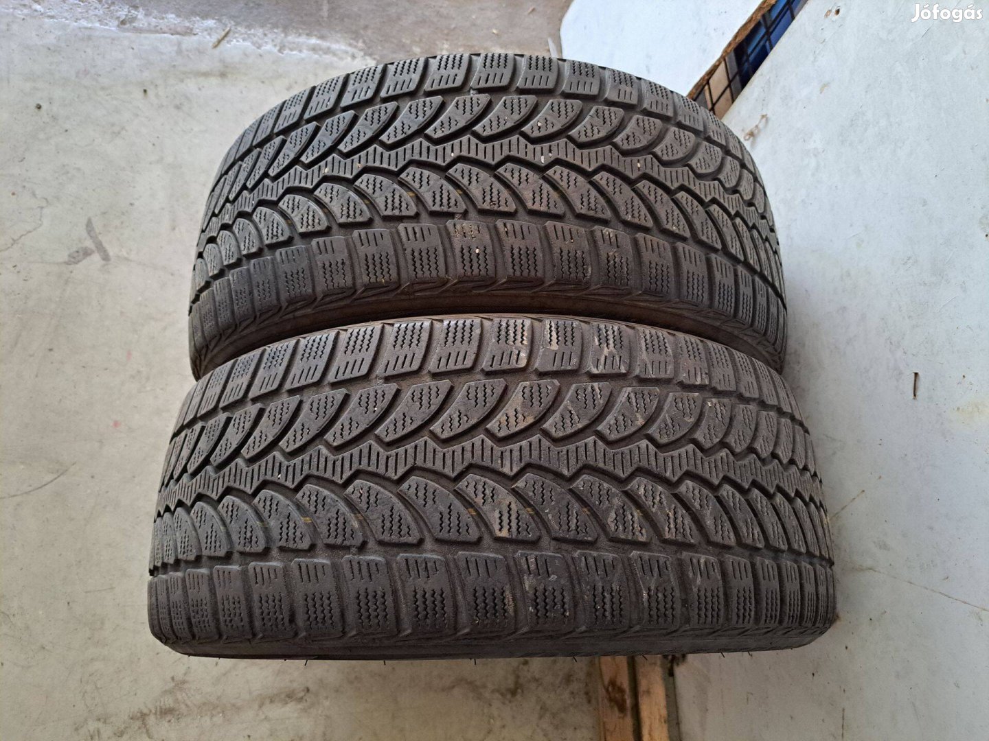 2db 225/45 R17 Bridgestone Blizzak LM32 (Peremvédős) téli gumi eladó!!