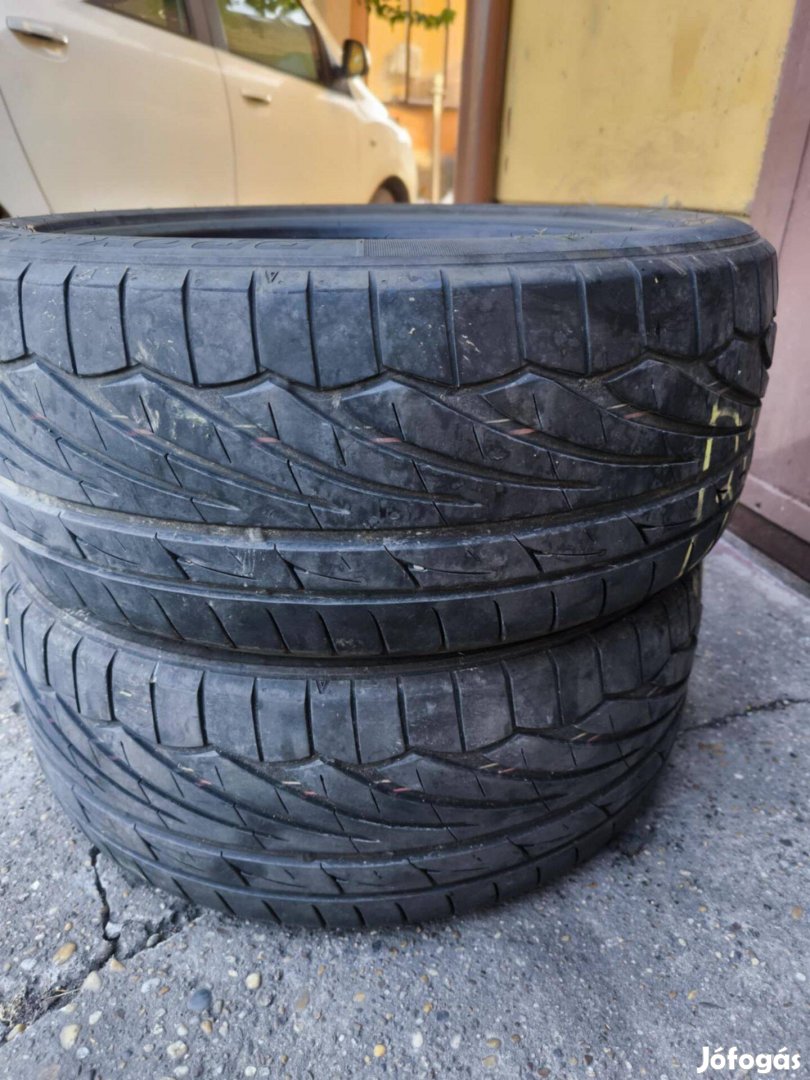 2db 225 / 45 R17 Toyo Proxes nyári gumi