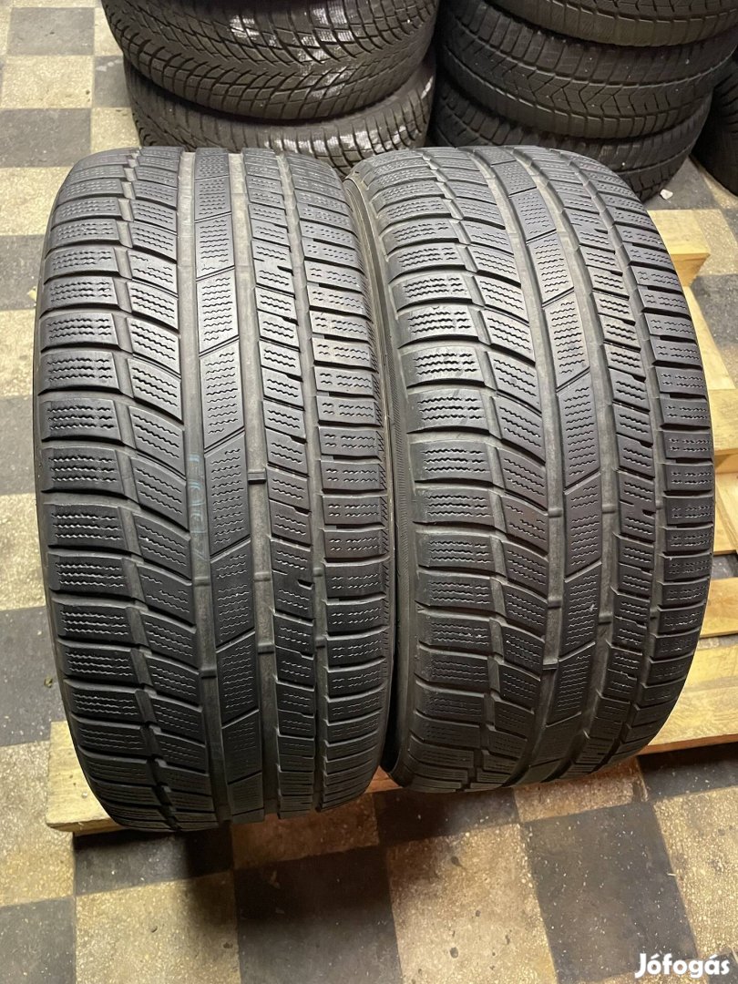 2db 235/45 R18 Toyo Snowprox S954 téli gumi