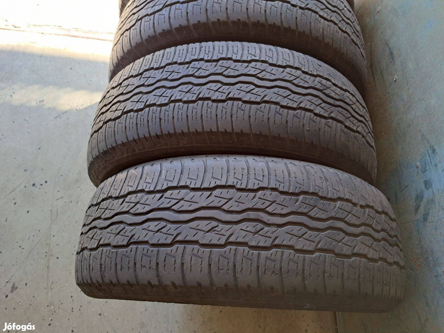 2db 235/55 R18 Bridgestone Dueler H/T használt Négyévszakos gumi