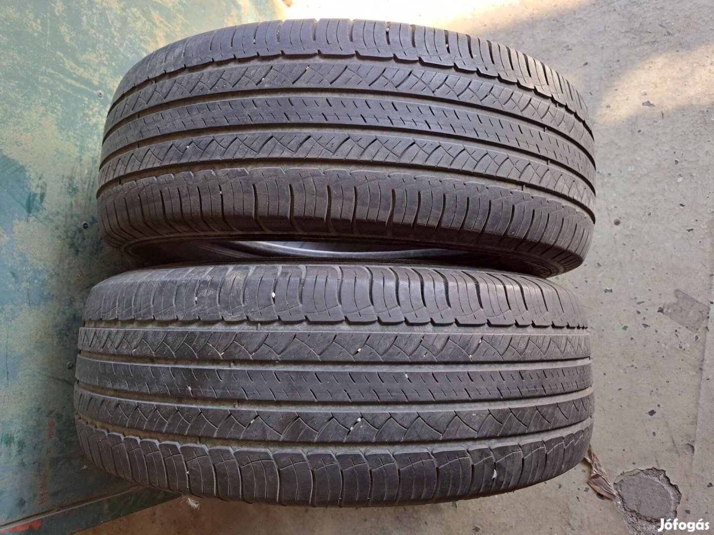 2db 235/65 R17 Michelin Latitude Tour HP SUV Használt Négyévszakos