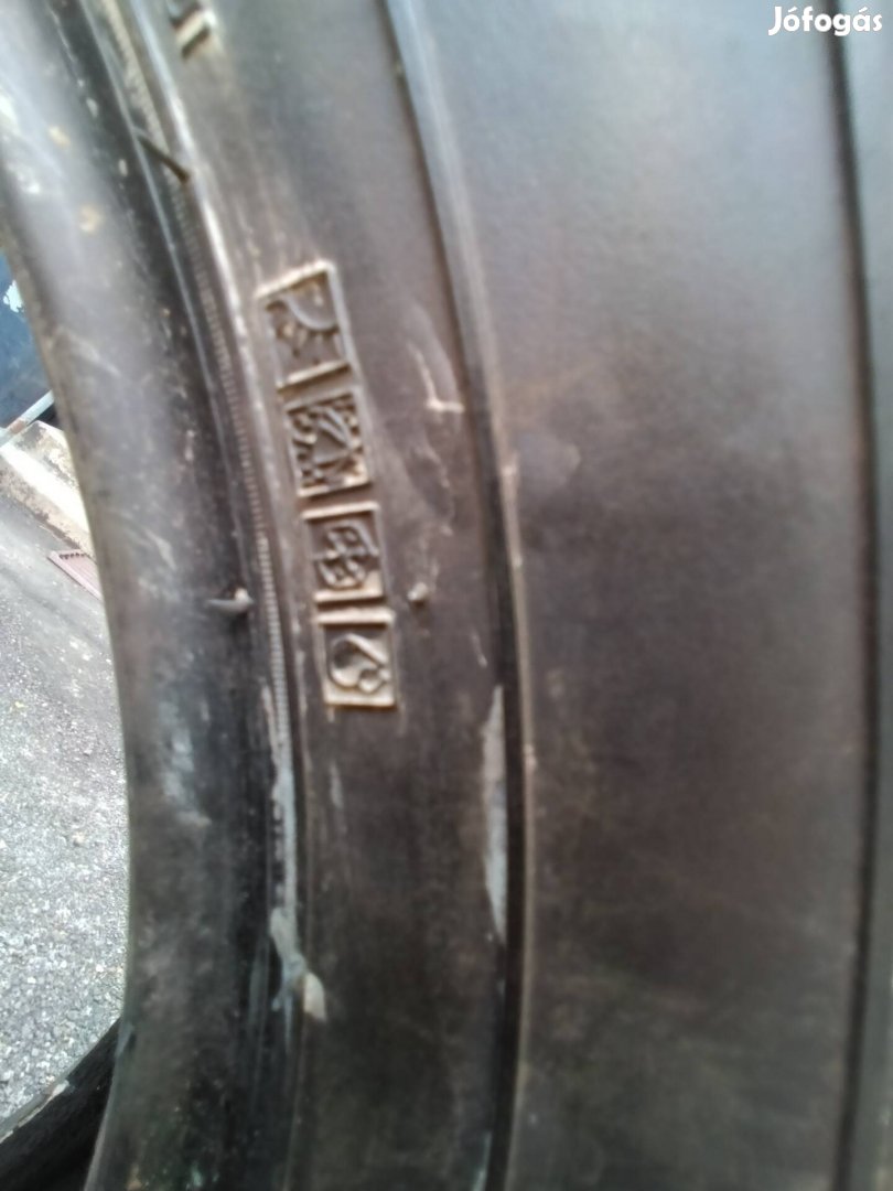 2db 265/65 R17 112H használt Nexen Roadian HTX RH5 négyévszakos gumi.